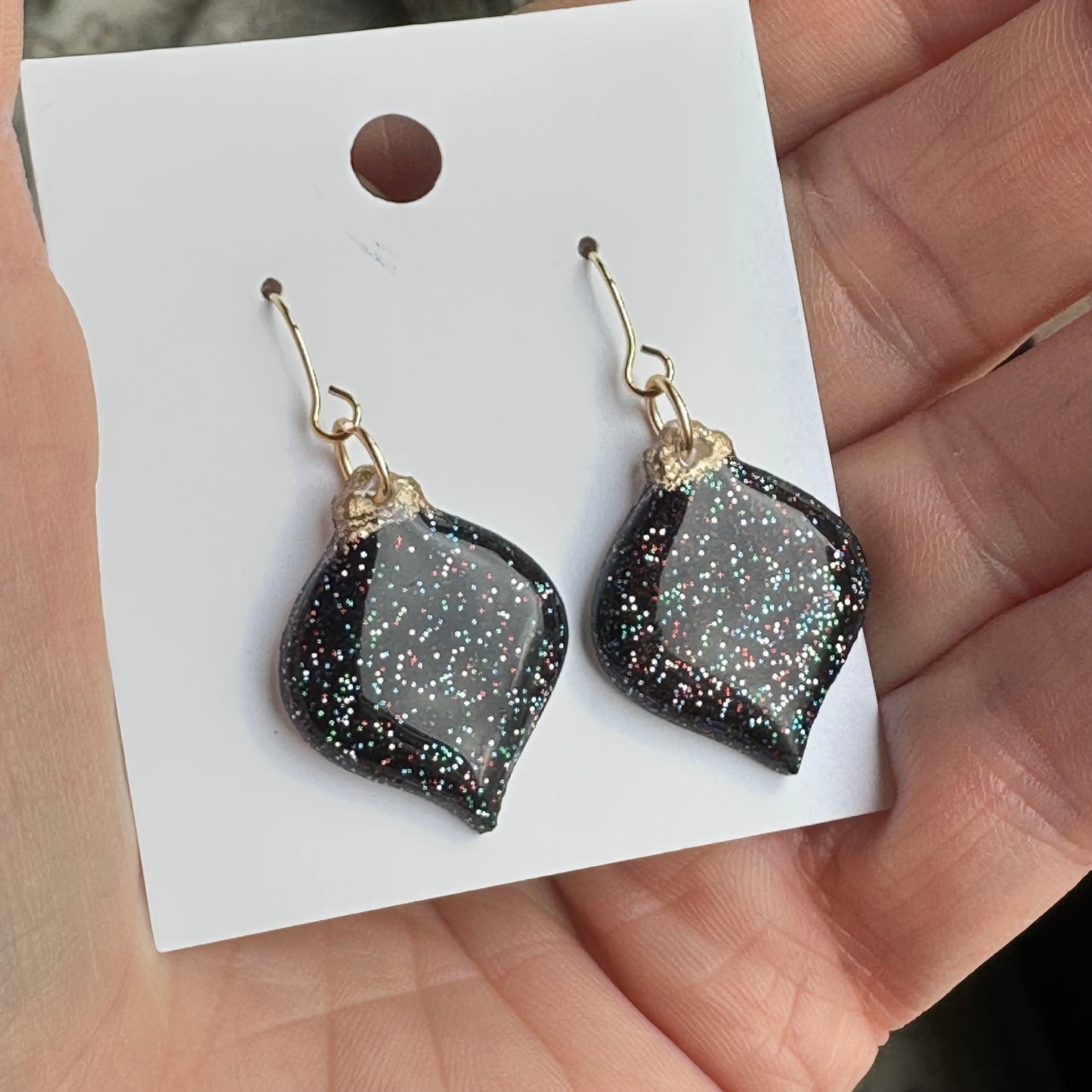 “Betty” Black Sparkle Ornament w/Gold Plated Hook Dangle Earrings
