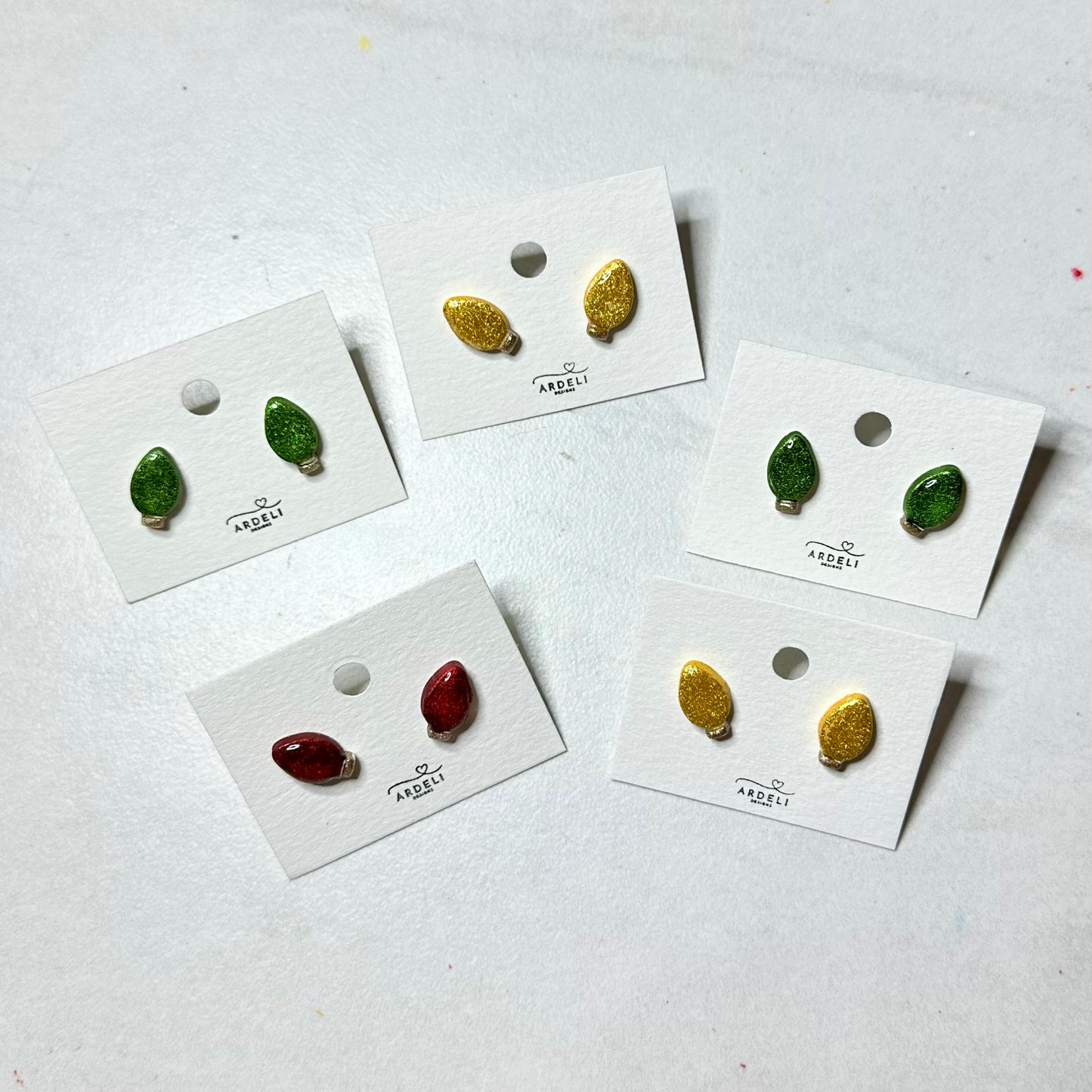 Handmade Christmas
Light Bulb Red
Shimmer Polymer Clay
Earring Studs