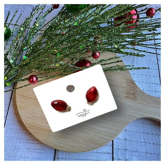 Handmade Christmas
Light Bulb Red
Shimmer Polymer Clay
Earring Studs