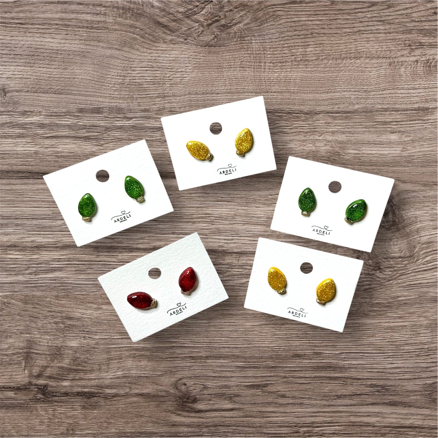 Handmade Christmas
Light Bulb Yellow
Shimmer Polymer Clay
Earring Studs